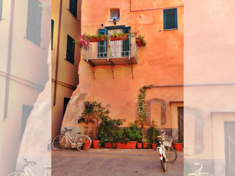 La Casetta - Appartamento Centro Storico Albenga Buitenkant foto